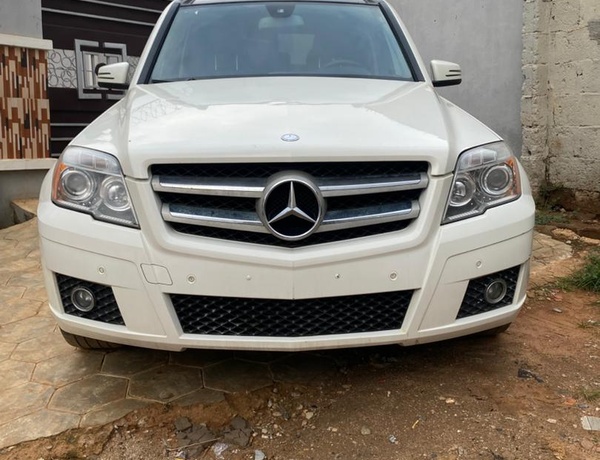  Foreign Used Mercedes Benz GLK350, 2010 model for Sell In Lagos