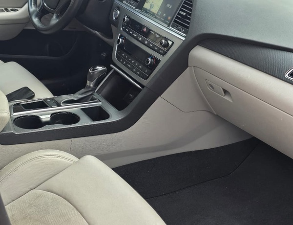 Foreign  Used Hyundai Sonata 2015 for Sell In Lagos
