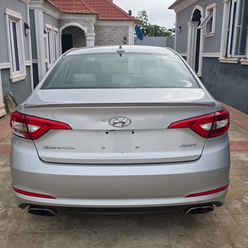Foreign  Used Hyundai Sonata 2015 for Sell In Lagos image