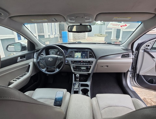 Foreign  Used Hyundai Sonata 2015 for Sell In Lagos
