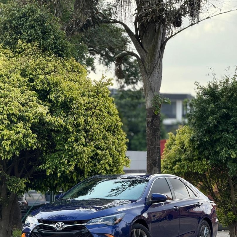 SUPER CLEAN FOREIGN USED TOYOTA CAMRY SE 2016  IN ABUJA image