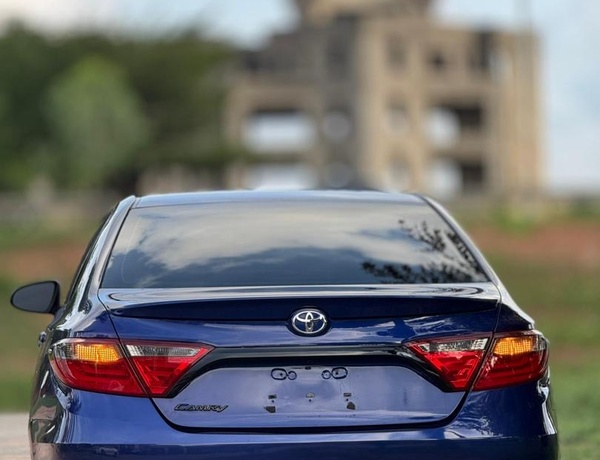 SUPER CLEAN FOREIGN USED TOYOTA CAMRY SE 2016  IN ABUJA