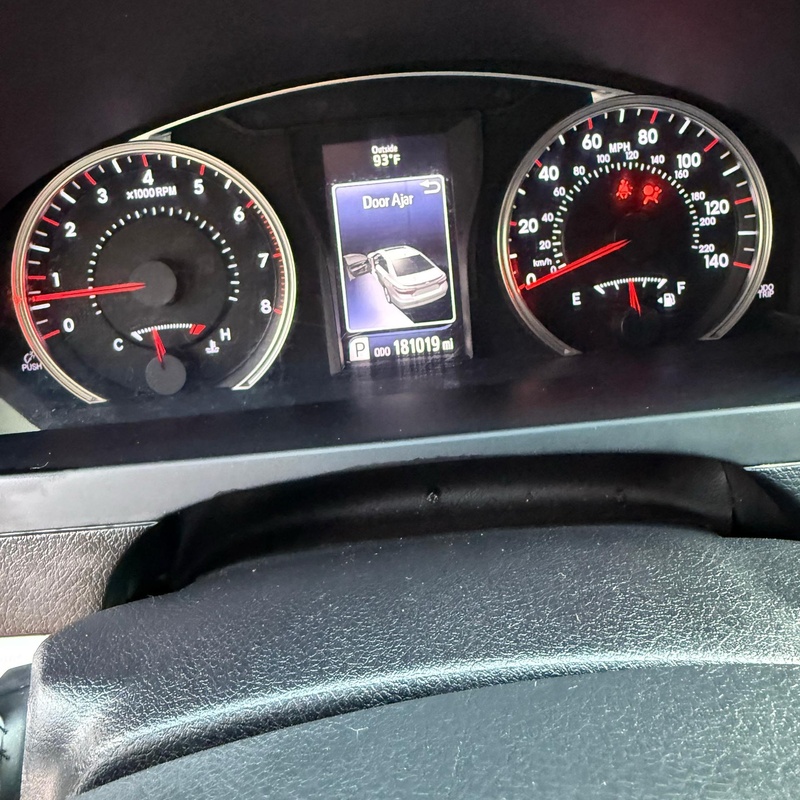 SUPER CLEAN FOREIGN USED TOYOTA CAMRY SE 2016  IN ABUJA image