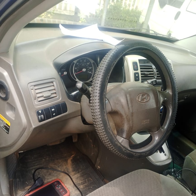 Nigerian Used Hyundai Tucson 2006 for sale in Oyo state image