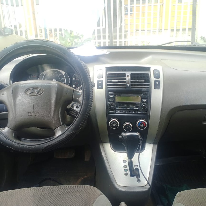 Nigerian Used Hyundai Tucson 2006 for sale in Oyo state image
