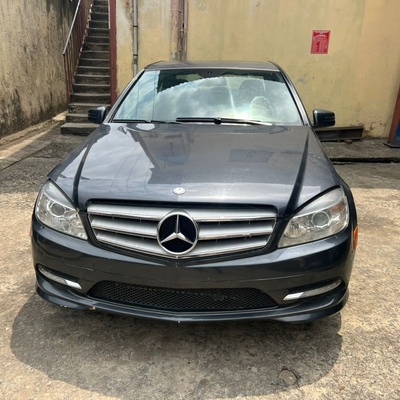 Mercedez Benz C250 2011 model for sale in lagos state