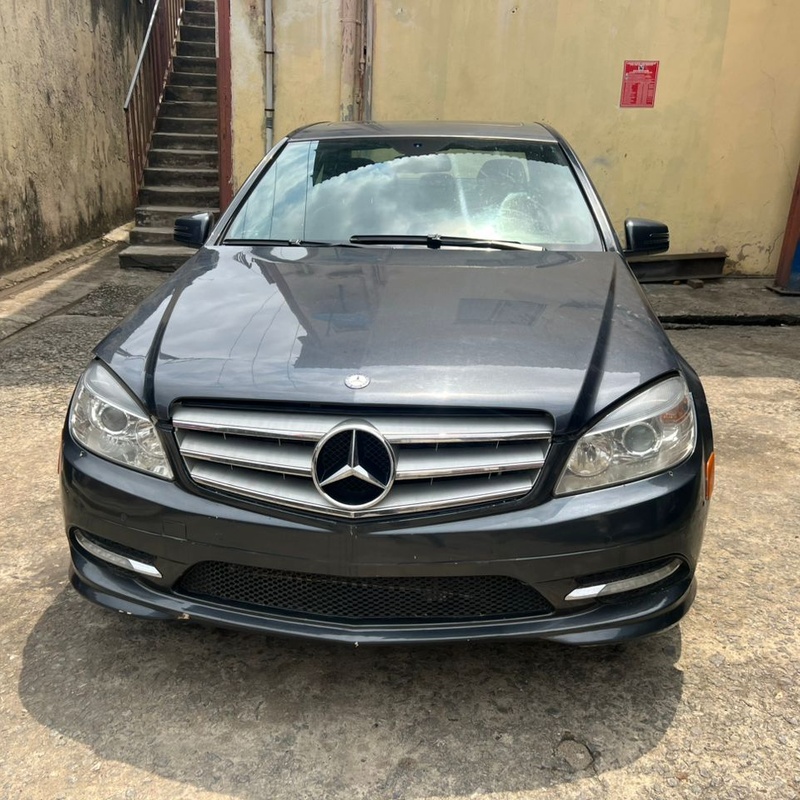 Mercedez Benz C250 2011 model for sale in lagos state image