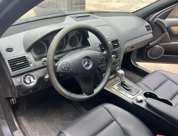 Mercedez Benz C250 2011 model for sale in lagos state