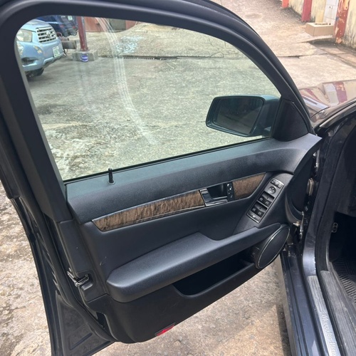Mercedez Benz C250 2011 model for sale in lagos state