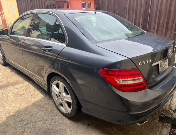 Mercedez Benz C250 2011 model for sale in lagos state