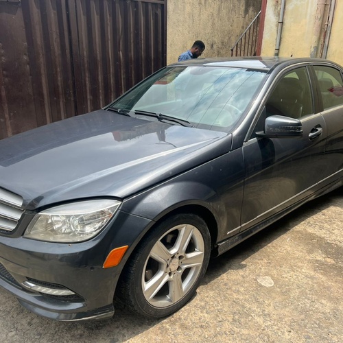 Mercedez Benz C250 2011 model for sale in lagos state