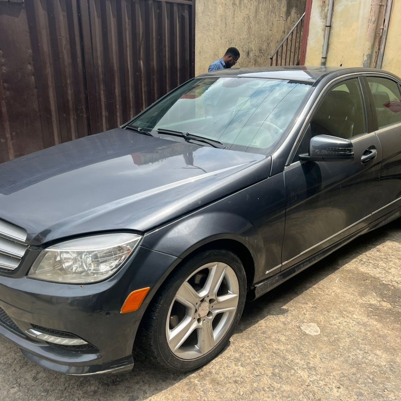 Mercedez Benz C250 2011 model for sale in lagos state image