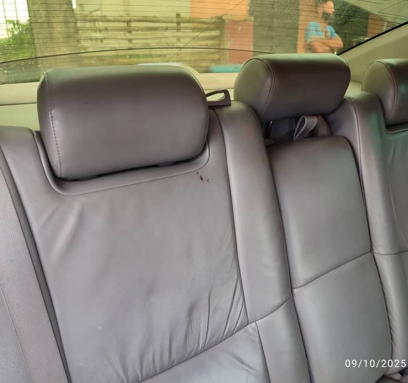 Nigerian Used Toyota Avalon 2006 for Sale In Uyo image