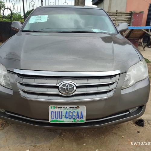 Nigerian Used Toyota Avalon 2006 for Sale In Uyo