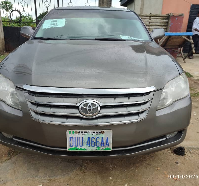 Nigerian Used Toyota Avalon 2006 for Sale In Uyo image