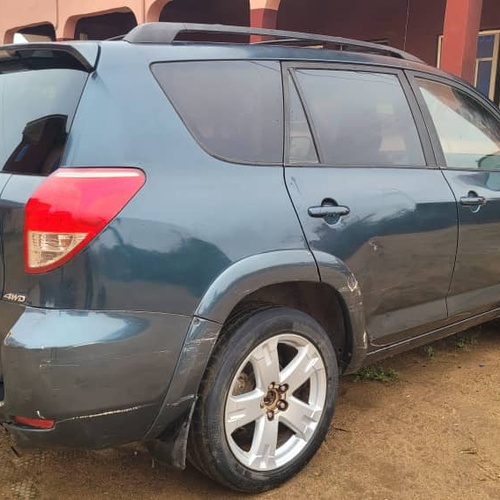 Nigerian Used Toyota RAV4 2007 for sale in Osun state