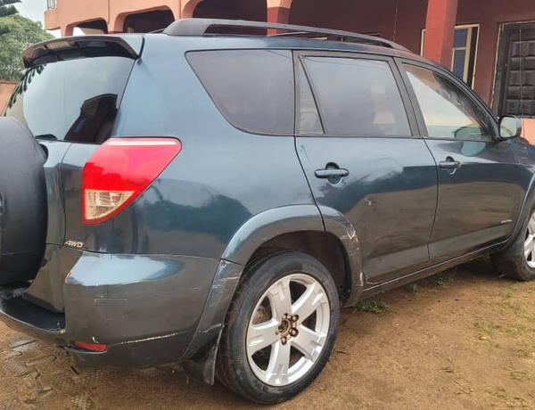 Nigerian Used Toyota RAV4 2007 for sale in Osun state