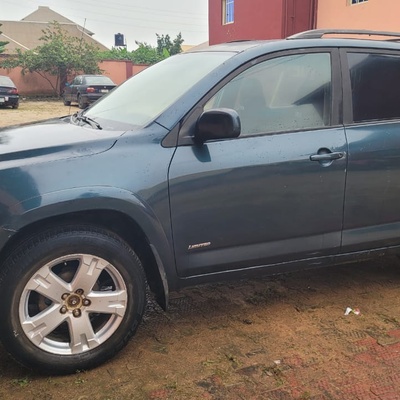 Nigerian Used Toyota RAV4 2007 for sale in Osun state