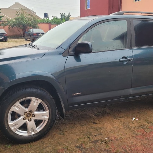 Nigerian Used Toyota RAV4 2007 for sale in Osun state