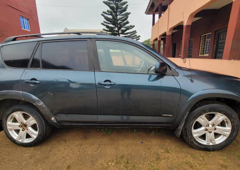 Nigerian Used Toyota RAV4 2007 for sale in Osun state image