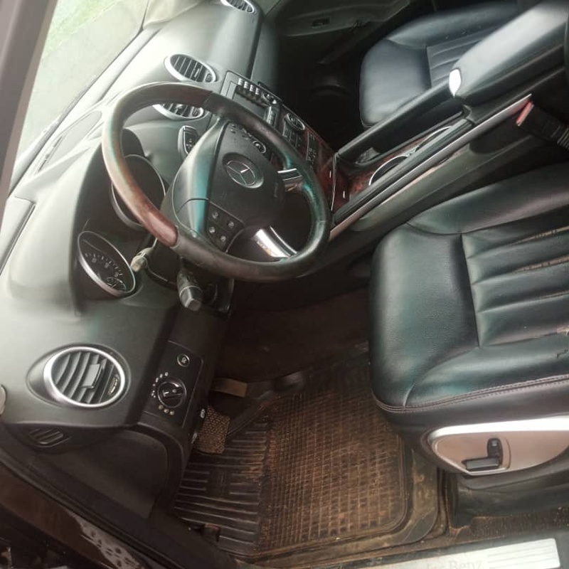 2010 Mercedes Benz ML500 4Matic In Lagos image