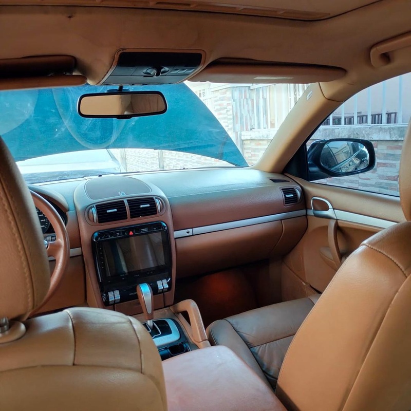 Porsche Cayenne 3.6 Engine V6 2010 model for Sale working perfectly image
