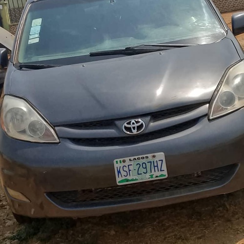 Toyota sienna 2006 for sale In Lagos
