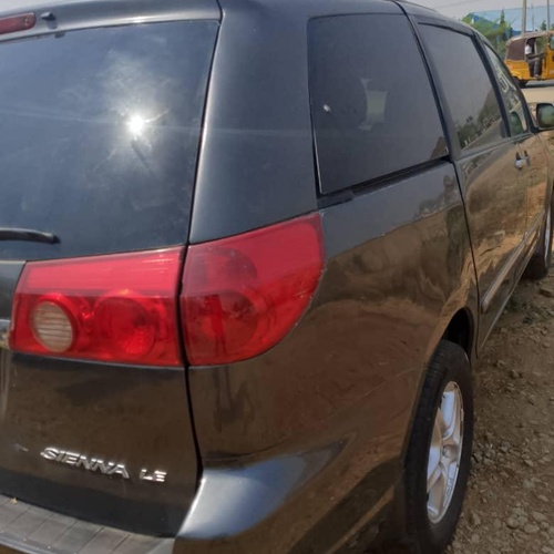Toyota sienna 2006 for sale In Lagos