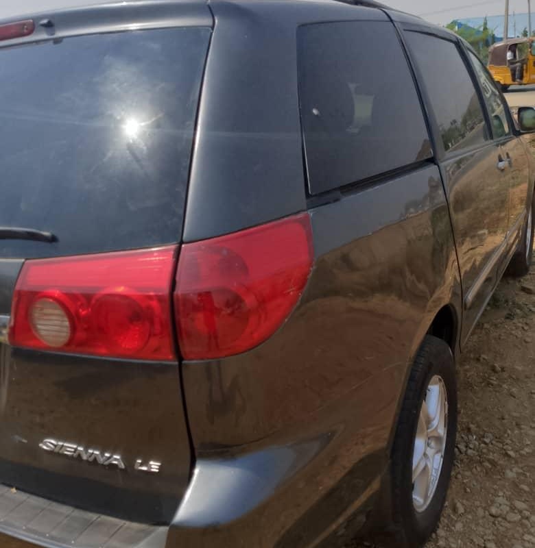 Toyota sienna 2006 for sale In Lagos image