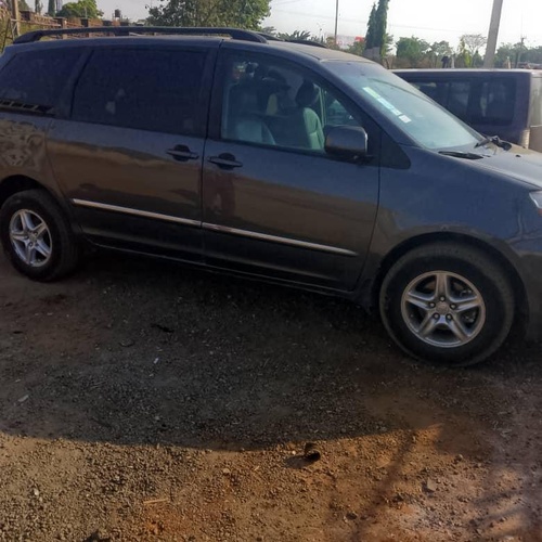 Toyota sienna 2006 for sale In Lagos