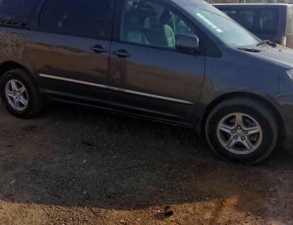 Toyota sienna 2006 for sale In Lagos