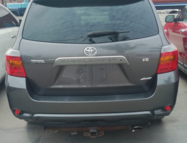 Foreign Used Toyota Highlander 2008 for sale in Lagos
