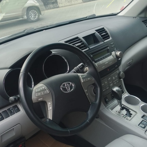 Foreign Used Toyota Highlander 2008 for sale in Lagos