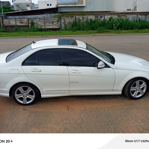 2009 Mercedes Benz C300 Foreign Used with original custom duty Abuja