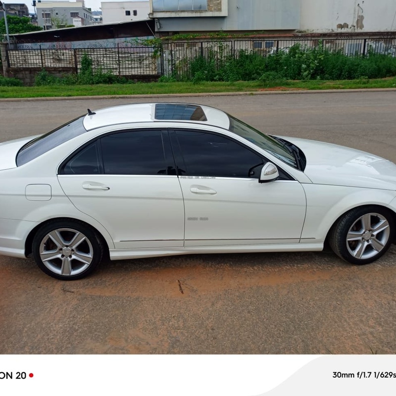 2009 Mercedes Benz C300 Foreign Used with original custom duty Abuja image