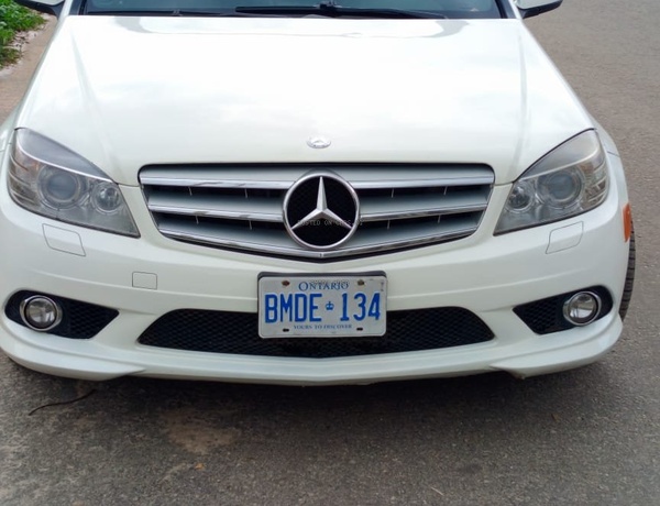 2009 Mercedes Benz C300 Foreign Used with original custom duty Abuja
