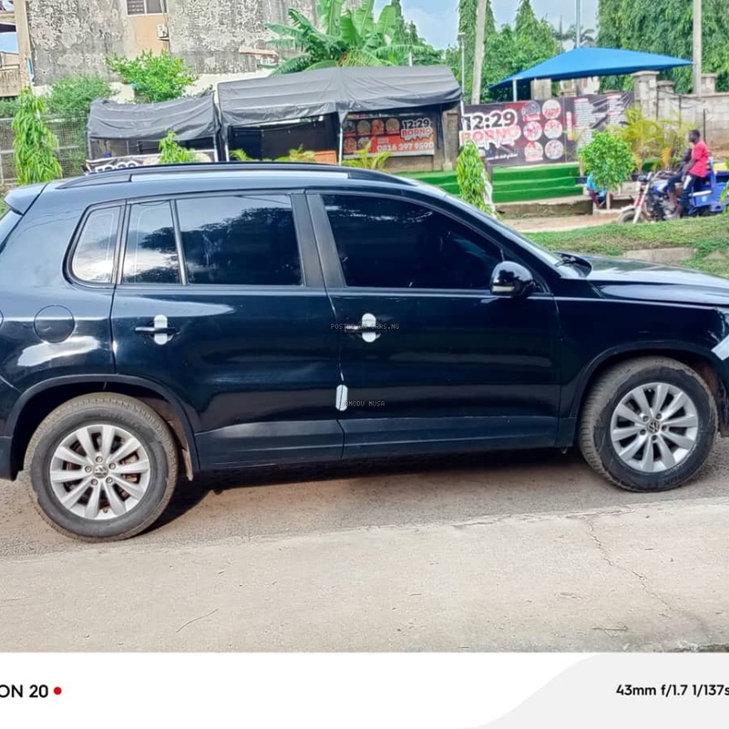 Nigerian Used 2011 Volkswagen Tiguan for Sale In Gwarimpa  image