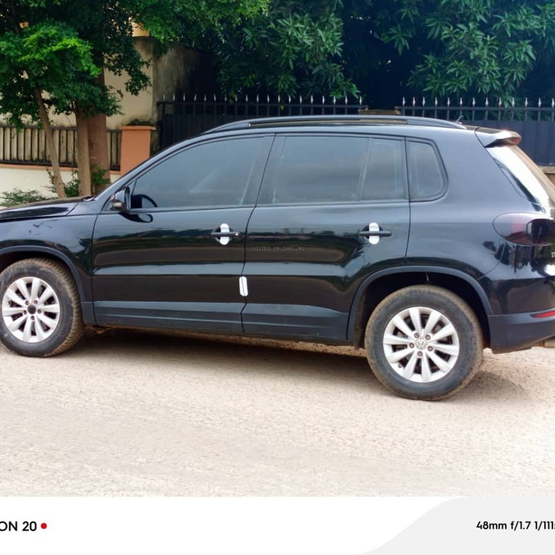 Nigerian Used 2011 Volkswagen Tiguan for Sale In Gwarimpa  image