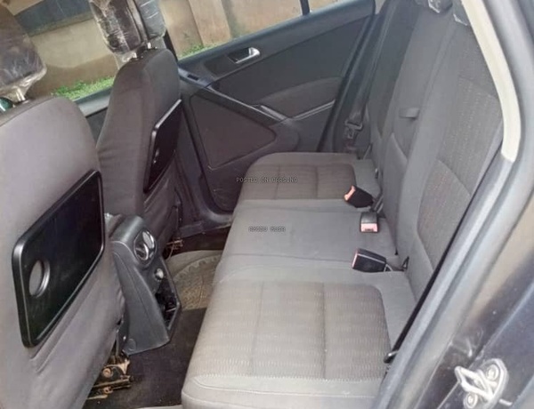 Nigerian Used 2011 Volkswagen Tiguan for Sale In Gwarimpa 