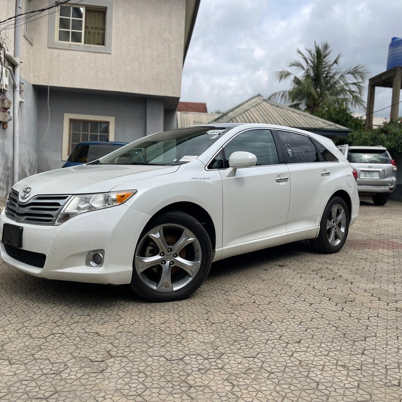 Foreign Used 2011 Toyota Venza for Sale In Abuja image