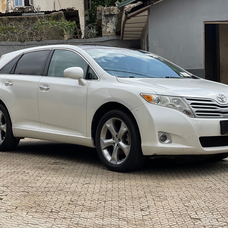 Foreign Used 2011 Toyota Venza for Sale In Abuja image