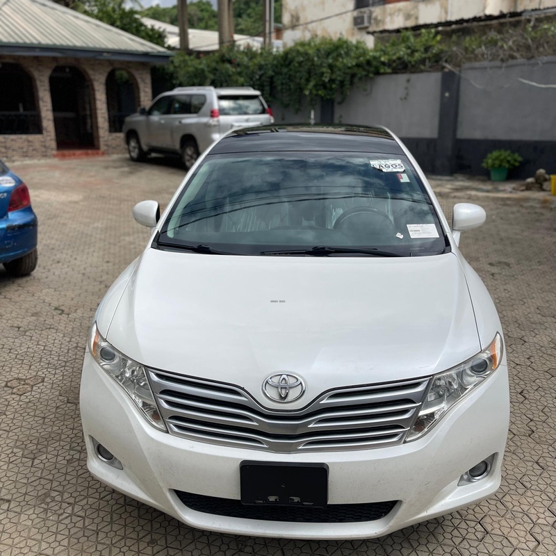 Foreign Used 2011 Toyota Venza for Sale In Abuja image