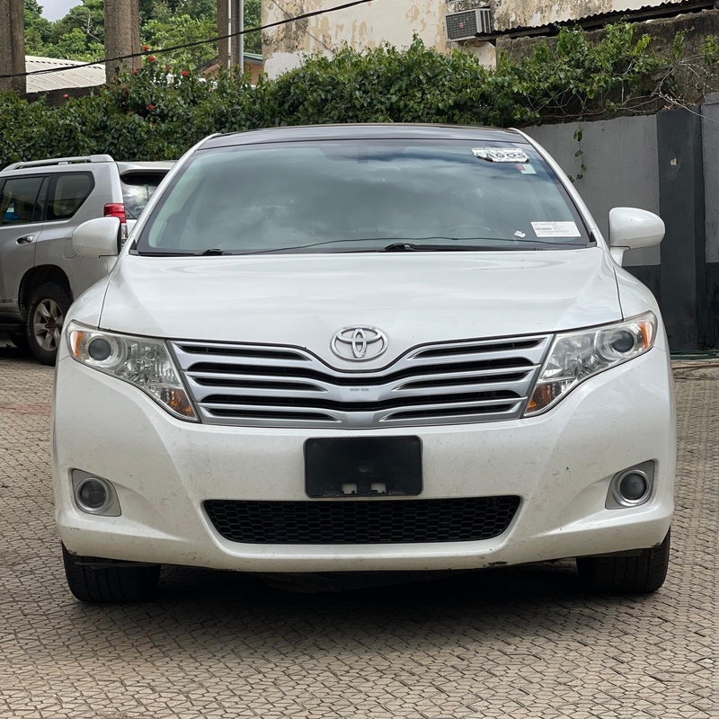 Foreign Used 2011 Toyota Venza for Sale In Abuja image