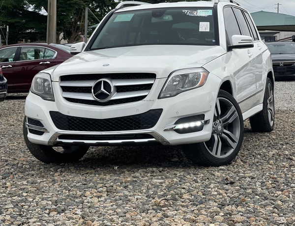 Foreign Used 2013 Mercedes Benz GLK350 for Sale In Abuja