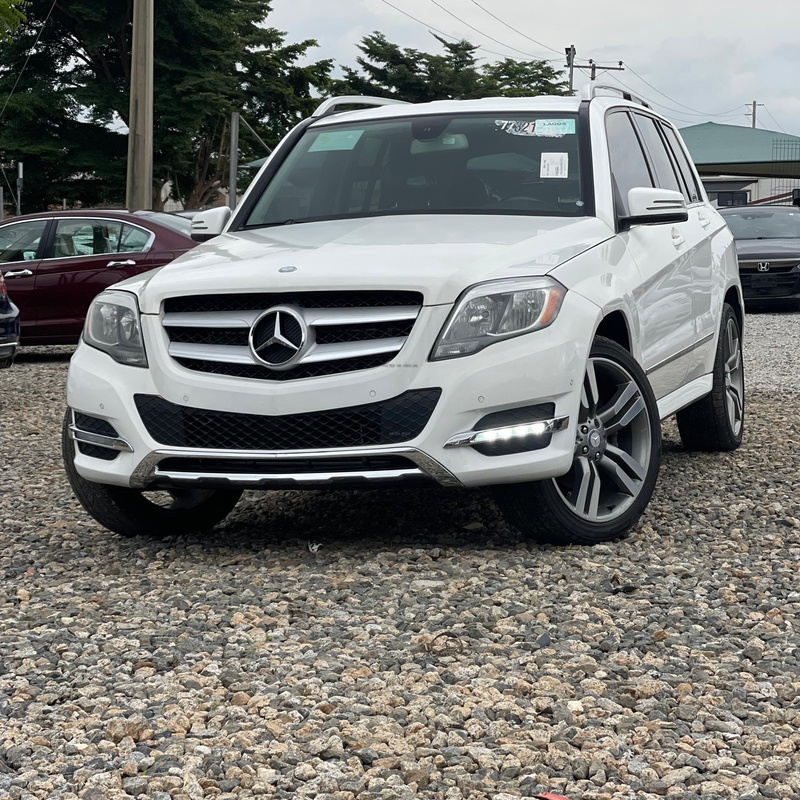 Foreign Used 2013 Mercedes Benz GLK350 for Sale In Abuja image