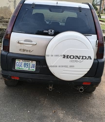 HONDA CR-V 2003 FOR SALE IN IKORODU, LAGOS STATE