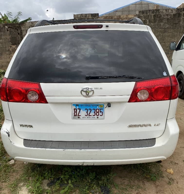 Toyota sienna 2008 model for sale in Ayobo ipaja Lagos image