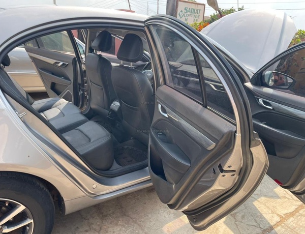 GEELY Emgrand EC7 sedan for Sale In Lagos