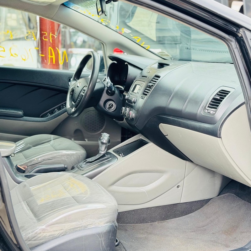 FOREIGN USED 🇱🇷KIA FORTE 2015   for sale In Lagos image