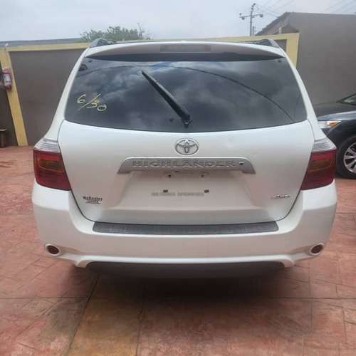 Foreign Used Toyota Highlander 2010 for Sale In Lagos